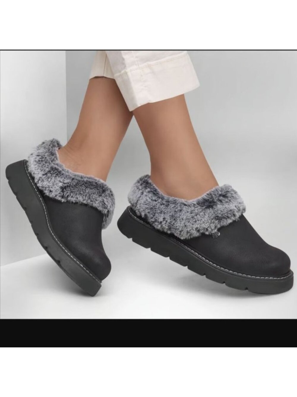 BOBS Skechers Keepsakes Lite Slipper Clog  Size 9 Womens Faux Fur Black Shoes - Picture 3 of 12